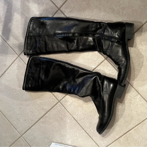 Aldo black leather boots. Size 8. Brand new, never worn. - Picture 2 of 5